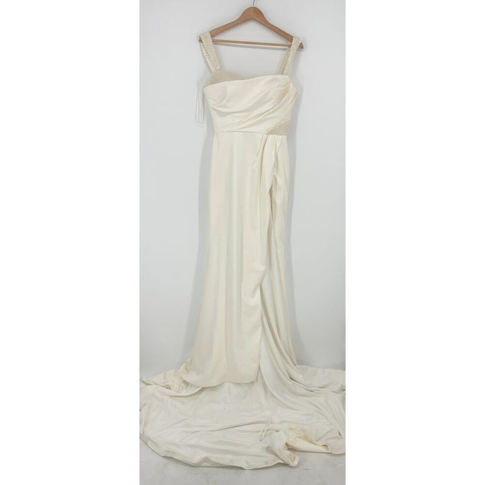 Evie Young Tate Wedding Dress in Ivory